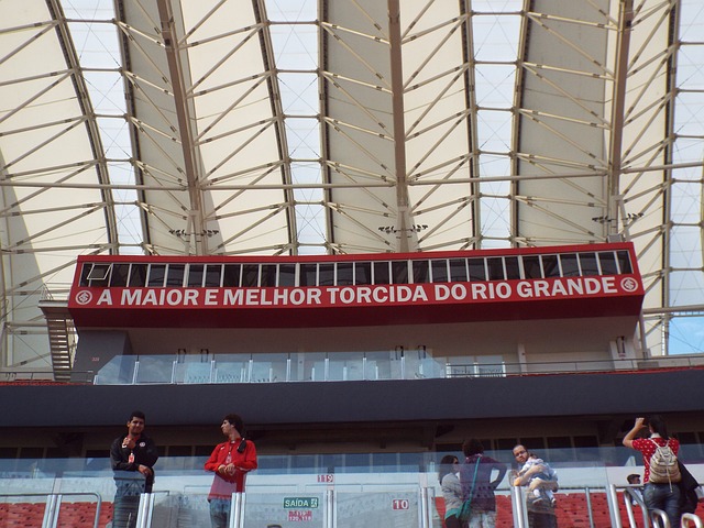 “甲亢哥”中国行在全球火了！外国网友：轮到欧美睁眼看世界了.