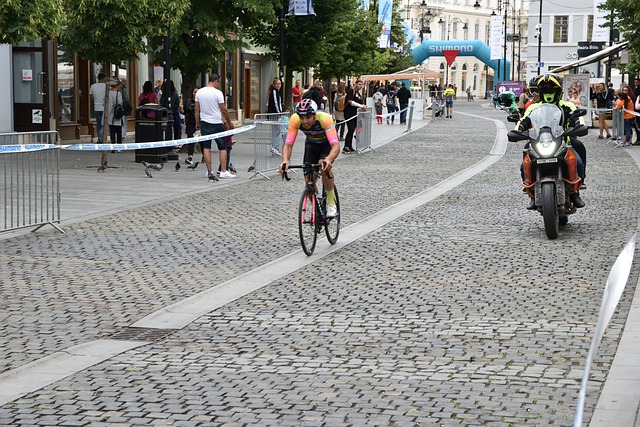 新能源汽车 新能源汽车